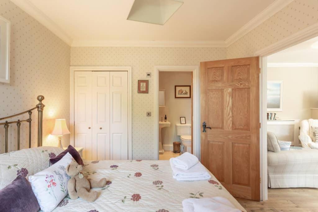 Gardeners Cottage บริดพอร์ต ภายนอก รูปภาพ